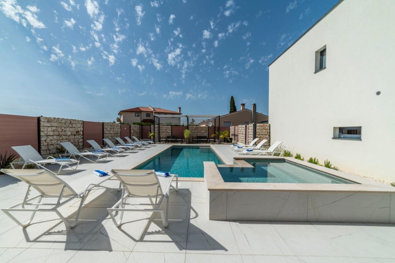 PUY Pinna Residence - Tonna מראה חיצוני תמונה