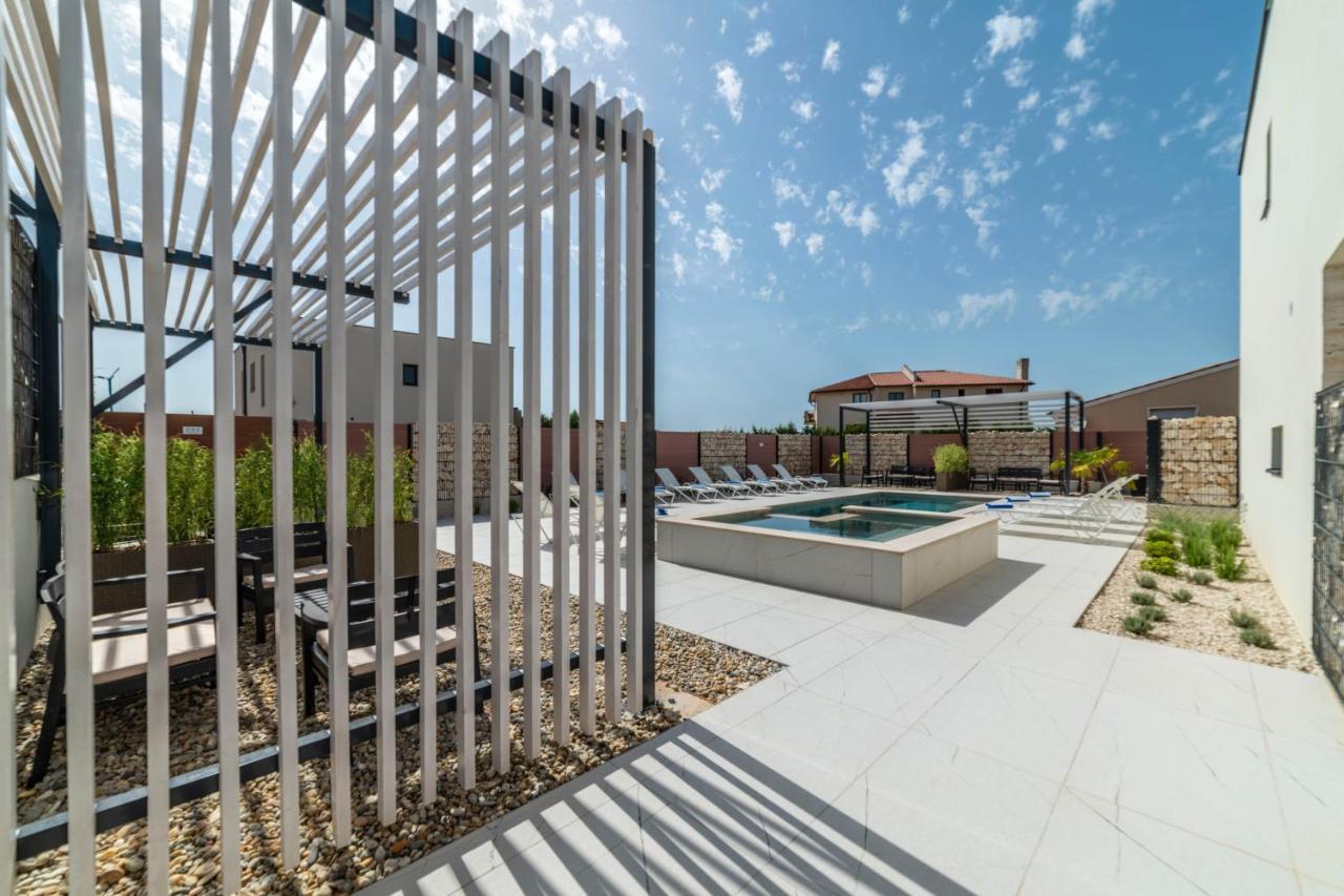 PUY Pinna Residence - Tonna מראה חיצוני תמונה
