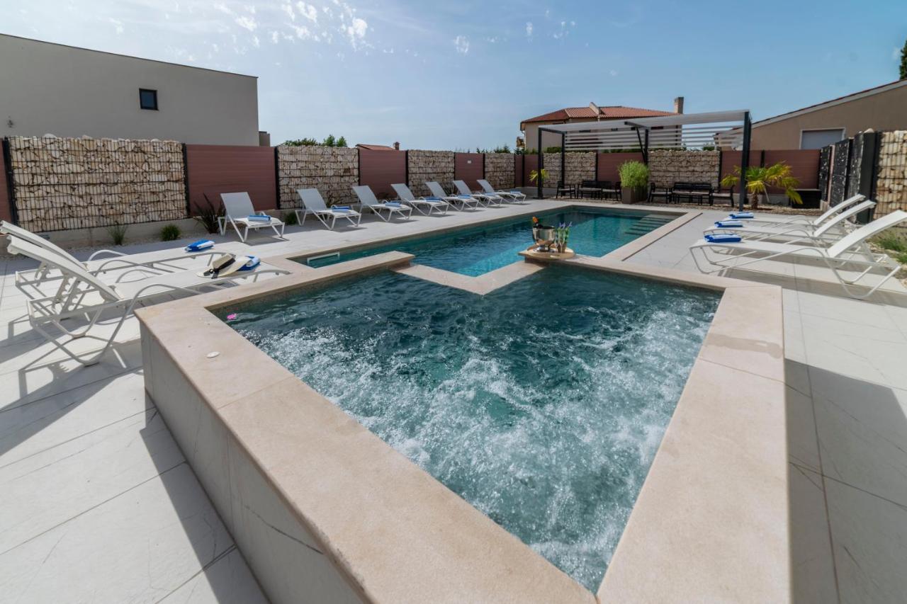 PUY Pinna Residence - Tonna מראה חיצוני תמונה